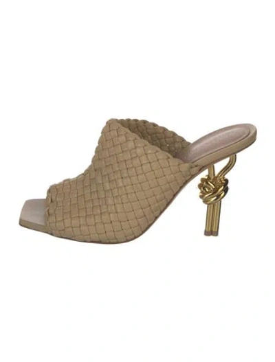 Pre-owned Bottega Veneta Intrecciato Weave Leather Mules In Neutral