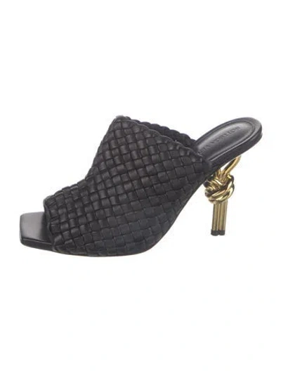 Pre-owned Bottega Veneta Intrecciato Weave Leather Slides In Black