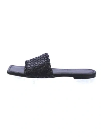 Pre-owned Bottega Veneta Intrecciato Weave Leather Slides In Blue