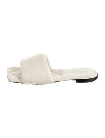 Pre-owned Bottega Veneta Intrecciato Weave Leather Slides In Neutral