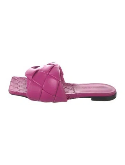 Pre-owned Bottega Veneta Intrecciato Weave Leather Slides In Pink