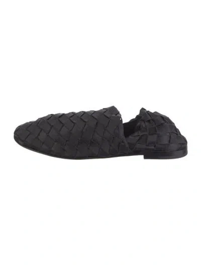 Pre-owned Bottega Veneta Intrecciato Weave Leather Slippers In Black