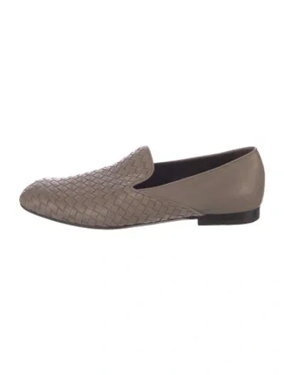 Pre-owned Bottega Veneta Intrecciato Weave Leather Slippers In Gray