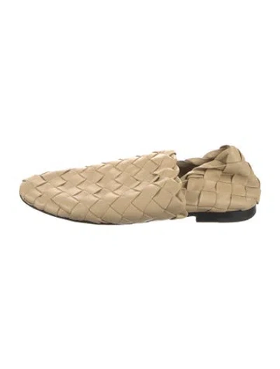 Pre-owned Bottega Veneta Intrecciato Weave Leather Slippers In Neutral