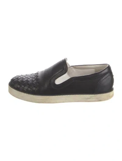 Pre-owned Bottega Veneta Intrecciato Weave Leather Sneakers In Black