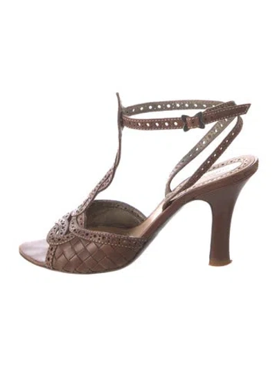 Pre-owned Bottega Veneta Intrecciato Weave Leather T-strap Pumps In Brown