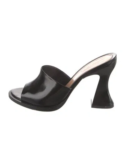 Pre-owned Bottega Veneta Intrecciato Weave Patent Leather Slides In Black