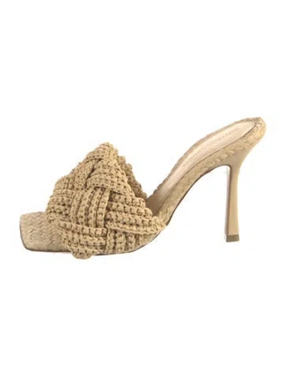 Pre-owned Bottega Veneta Intrecciato Weave Raffia Slides In Neutral