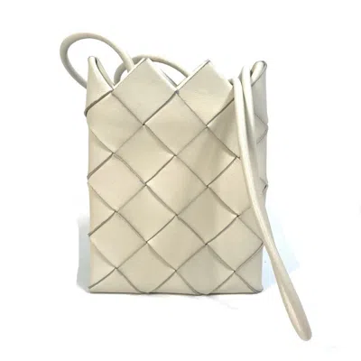 Pre-owned Bottega Veneta Intrecciato White Leather Pochette Shoulder Bag ()