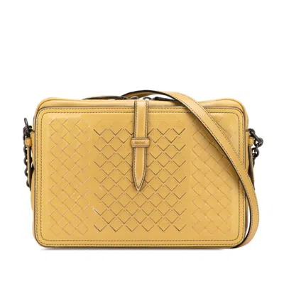 Pre-owned Bottega Veneta Intrecciato Yellow Leather Shoulder Bag ()