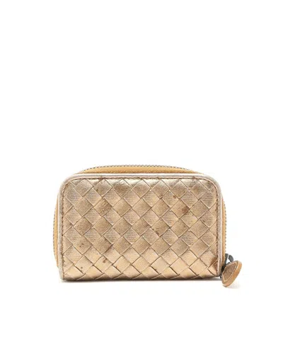 Bottega Veneta Intrecciato Zip Around Card Holder In Gold