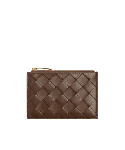 Bottega Veneta Intrecciato Zipped Card Case In Burgundy