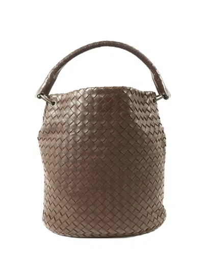 Pre-owned Bottega Veneta Intrecciato-design Bucket Bag In Brown