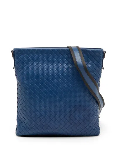 Pre-owned Bottega Veneta Intrecciato-leather Messenger Bag In Blue