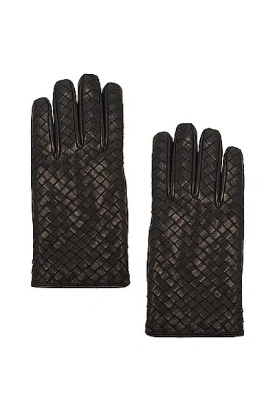 Bottega Veneta Intreccio Gloves In Black