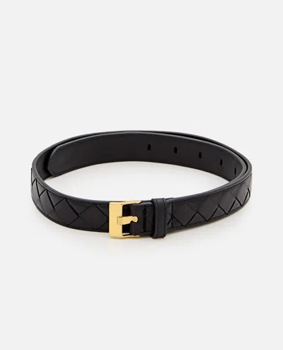 Bottega Veneta Essential Intrecciato Leather Twist Belt In Black