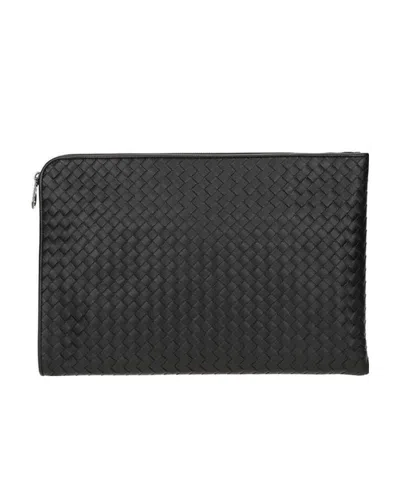 Bottega Veneta Intreciato Clutch In Black