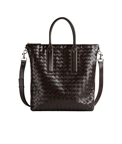 Bottega Veneta Intreciato Zipper Shoulder Bag In Brown