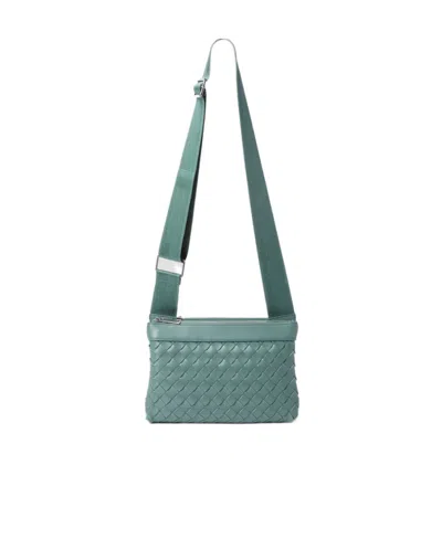 Bottega Veneta Intreciato Zipper Shoulder Bag In Green