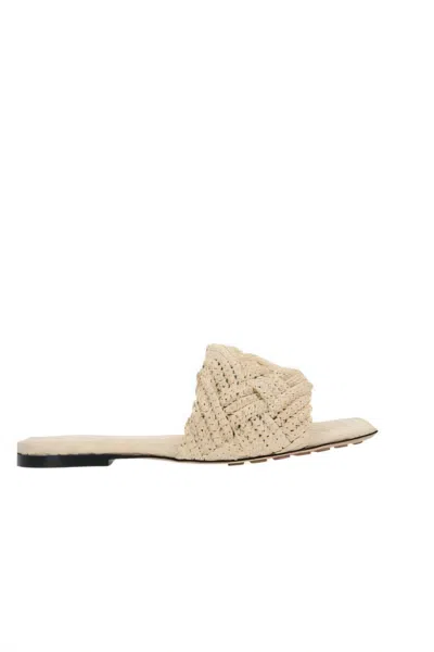 Bottega Veneta Logo Logo Flat Bottom Flip-flops In White