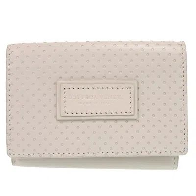 Pre-owned Bottega Veneta Ivory Leather Wallet (tri-fold) ()