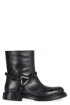 Bottega Veneta Round Toe Short Boots In Black
