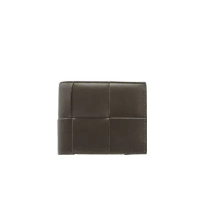 Pre-owned Bottega Veneta Khaki Leather Wallet (bi-fold) () In Brown
