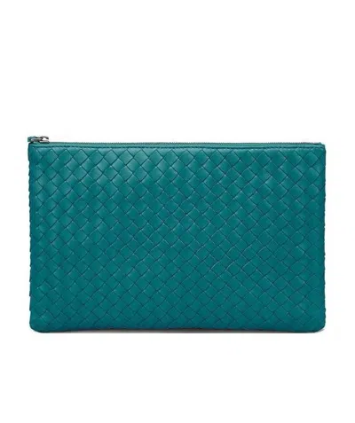 Bottega Veneta Knitted Clutch In Green