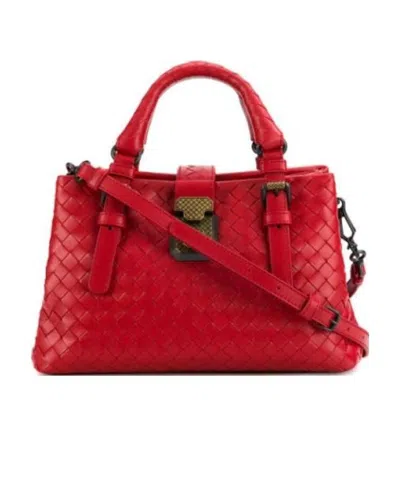 Bottega Veneta Knitted Handbag In Red