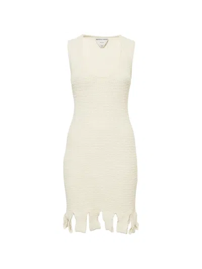 Pre-owned Bottega Veneta Knitted Scoop-neck Dress In Neutrals