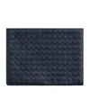 Bottega Veneta Knitted Semi-zipper Clutch In Black