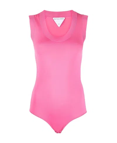 BOTTEGA VENETA BOTTEGA VENETA SLEEVELESS KNITTED VEST TOP