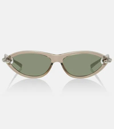 Bottega Veneta Cat Eye Sunglasses With Unique Knot Detail In Green