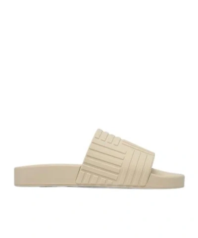 Bottega Veneta Knot-detail Leather Mules In Nude