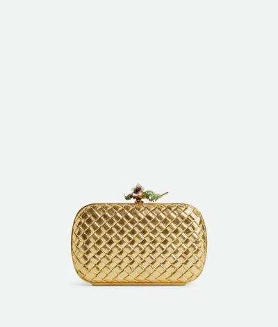 Bottega Veneta Knot Intrecciato Metallic Leather Clutch In Gold