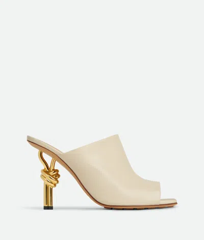 Bottega Veneta Knot Leather Mules In Green