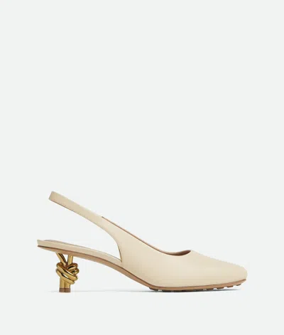 Bottega Veneta Knot Pump In Sea Salt