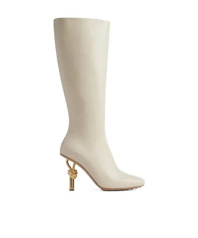 Bottega Veneta Knot-trimmed Boots In Sea Salt