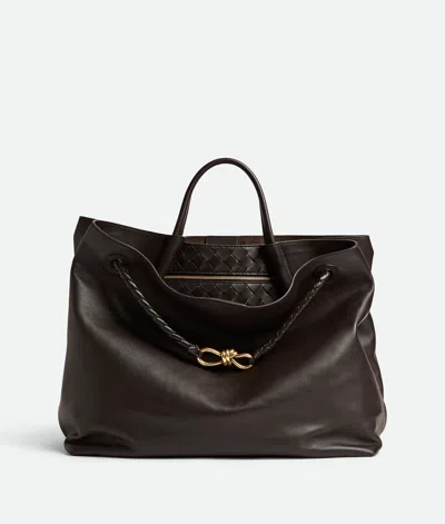 Bottega Veneta Large Andiamo Shoulder Bag In Black