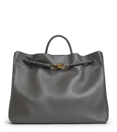 Bottega Veneta Large Andiamo Shoulder Bag In Grey
