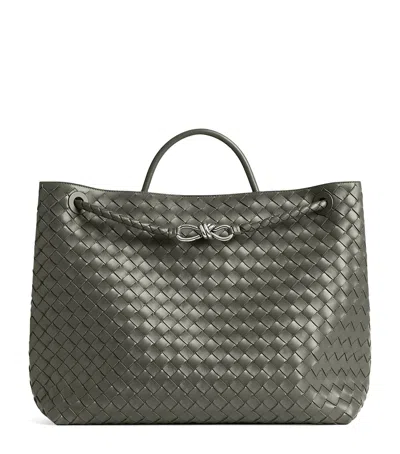 BOTTEGA VENETA LARGE INTRECCIATO LEATHER ANDIAMO TOP-HANDLE BAG