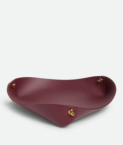 Bottega Veneta Large Leather Tray With Metal Knots In Barolo