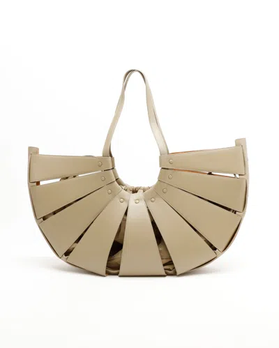 Bottega Veneta Large The Shell Tote Bag In Sand