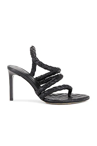 Bottega Veneta Leaf Sandal In Black