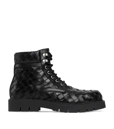Bottega Veneta Leather All-over Intrecciato Ankle Boots In Black