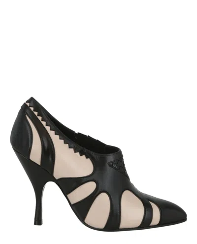 Bottega Veneta Leather Ankle Boots In Black