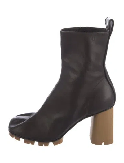 Pre-owned Bottega Veneta Leather Boots In Black
