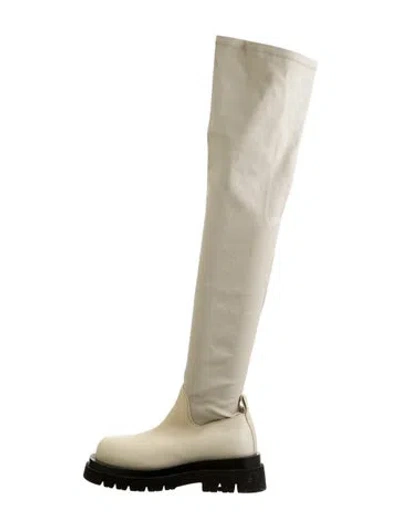 Pre-owned Bottega Veneta Leather Boots In Neutral