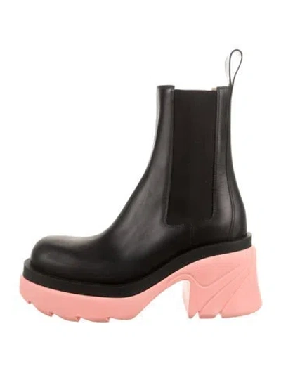 Pre-owned Bottega Veneta Leather Chelsea Boots In Black