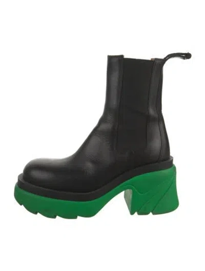 Pre-owned Bottega Veneta Leather Chelsea Boots In Green